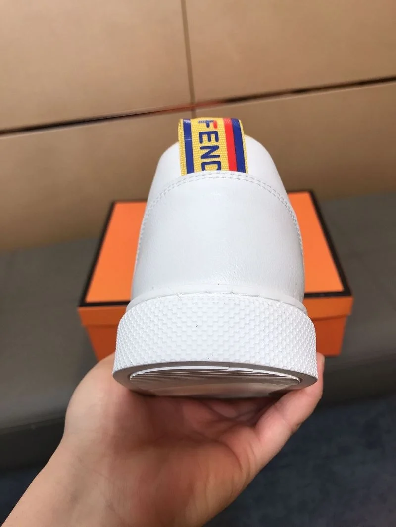 Fendi Low Shoes DailyWear 23650