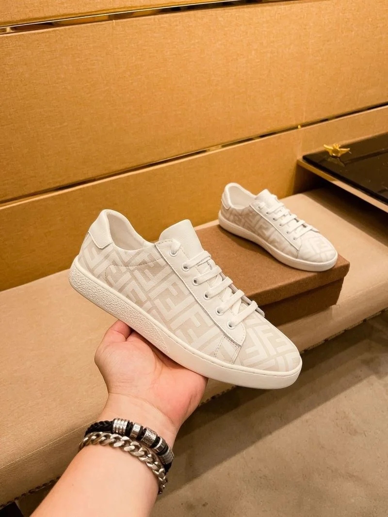 Fendi Low Shoes MoistureWicking 23657