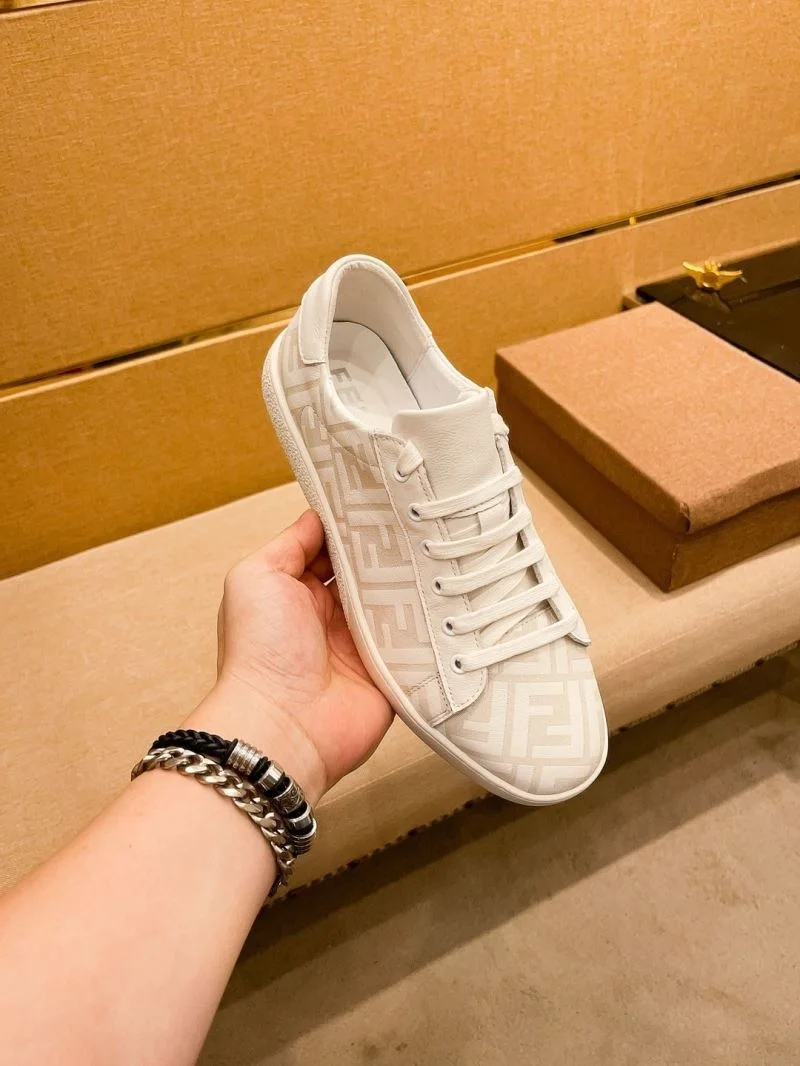 Fendi Low Shoes MoistureWicking 23657