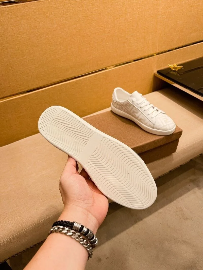 Fendi Low Shoes MoistureWicking 23657