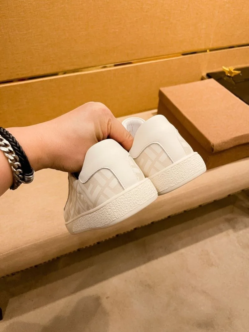 Fendi Low Shoes MoistureWicking 23657