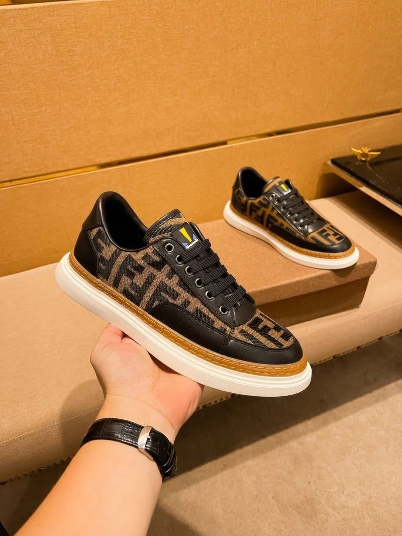 ComfortFit Fendi Low Shoes 23692