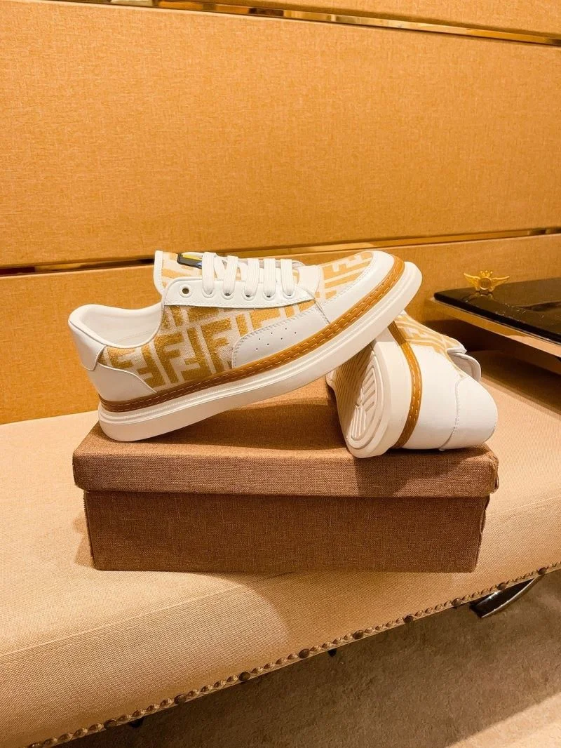 Original Fendi Low Shoes 23647
