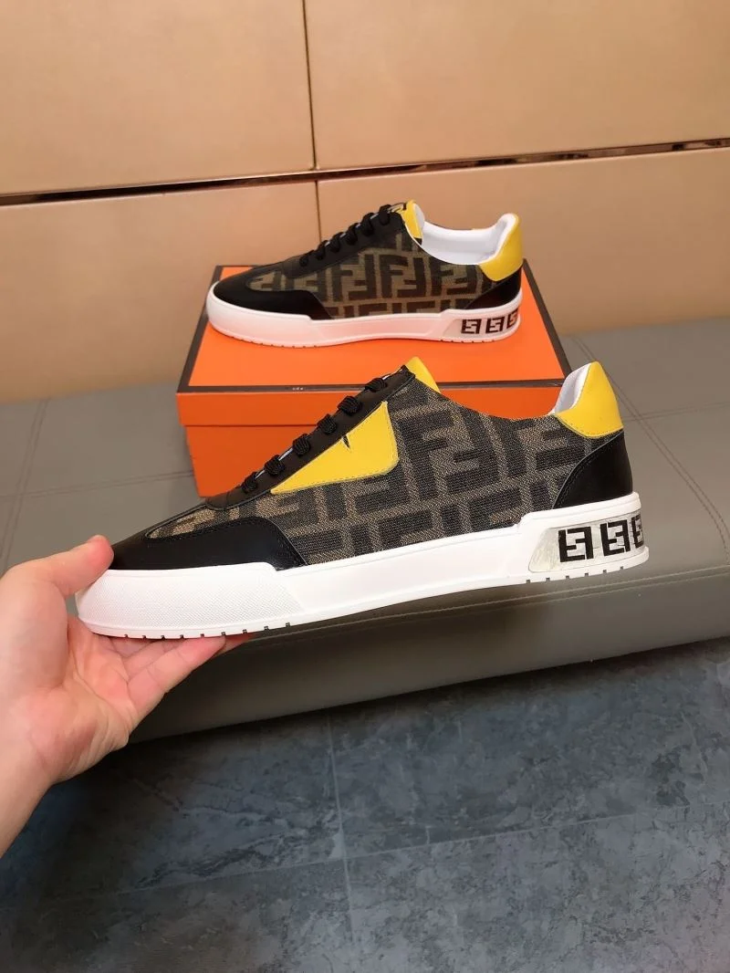 RelaxedFit Fendi Low Shoes 23641