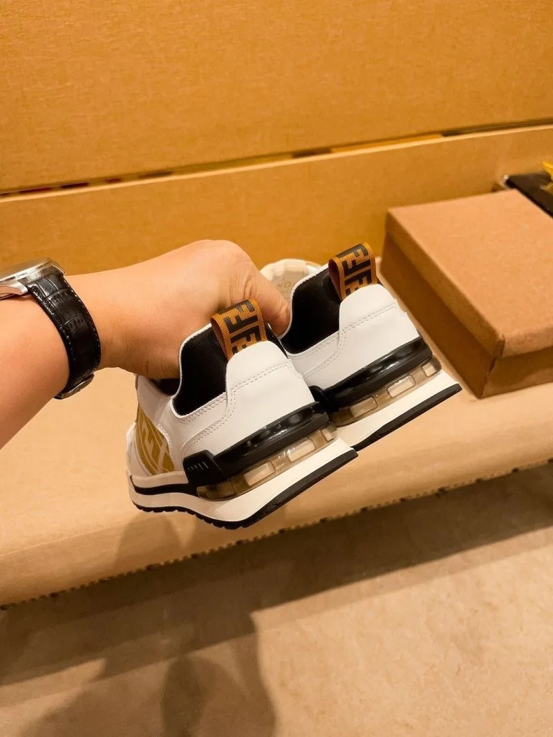 Fendi Low Shoes Stylish 23633