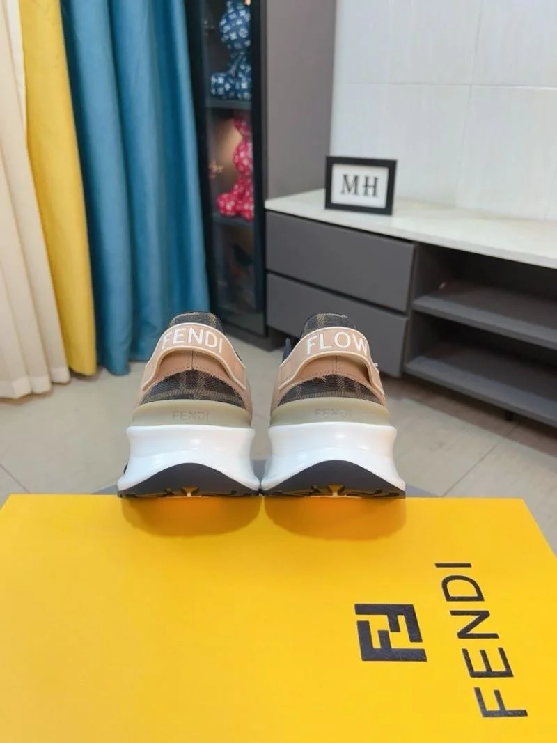 Fendi Low Shoes Flexible 23613