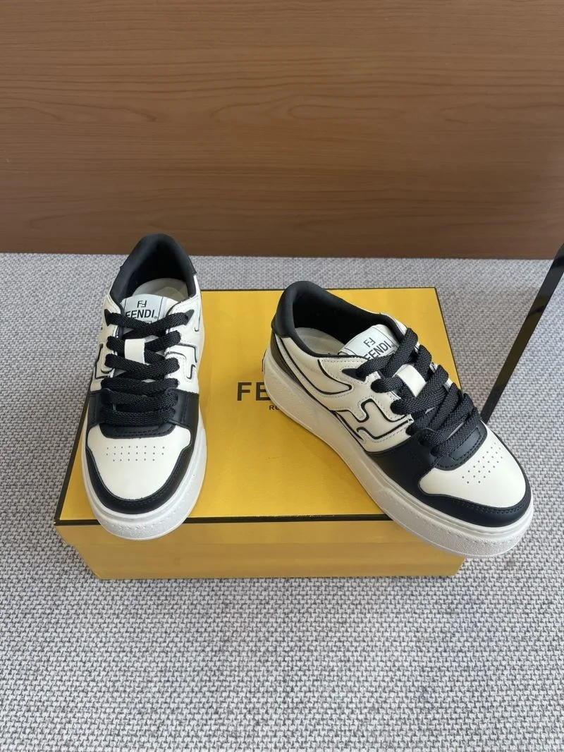 Original Fendi Low Shoes 23306