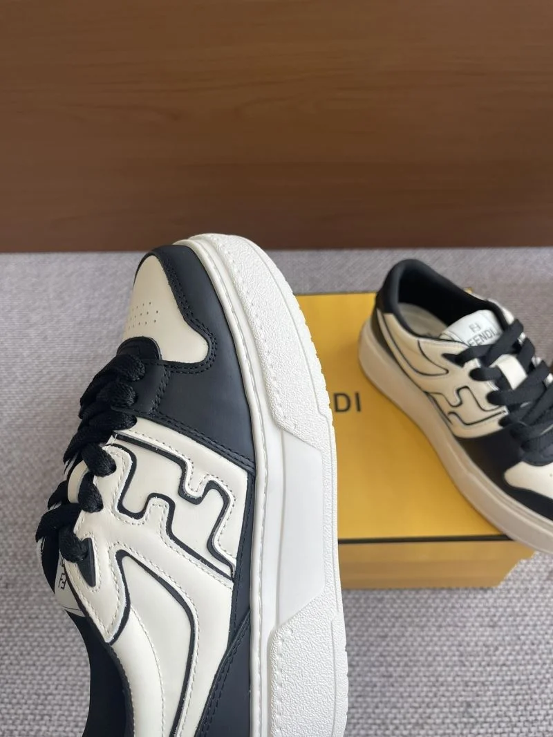 Original Fendi Low Shoes 23306