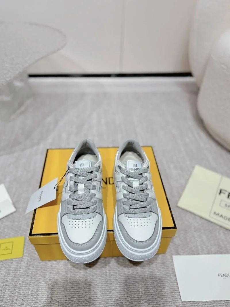 Flexible Fendi Low Shoes 23381