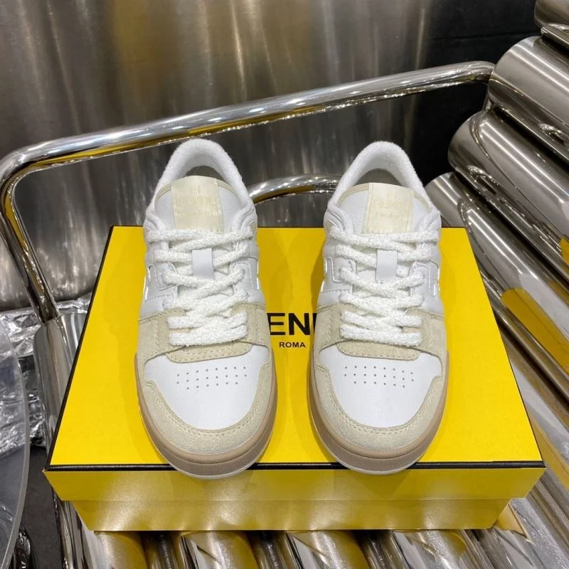 Fendi Low Shoes EyeCatching 23282