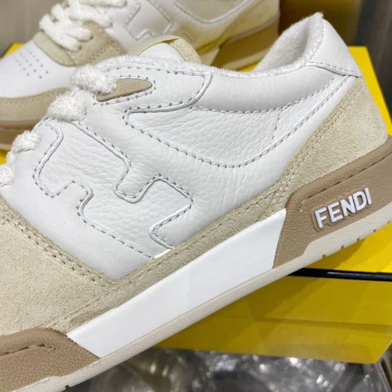 Fendi Low Shoes EyeCatching 23282