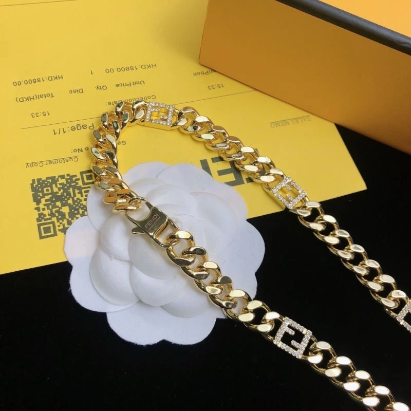 Fendi Necklaces Practical 212204