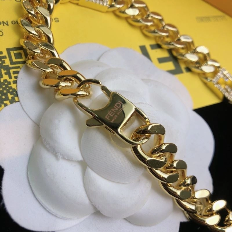 Fendi Necklaces Practical 212204