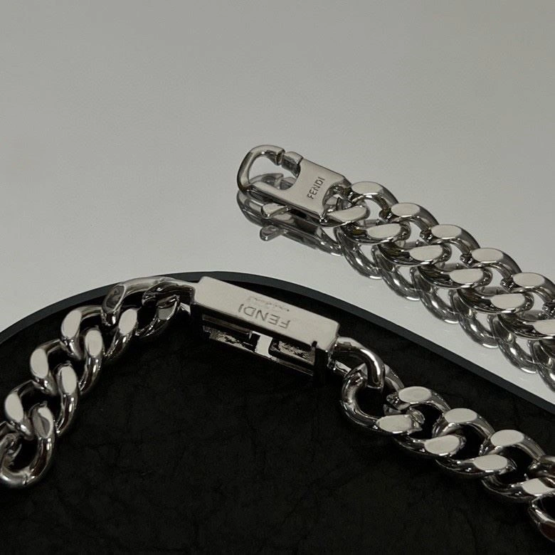 AllSeason Fendi Necklaces 209901