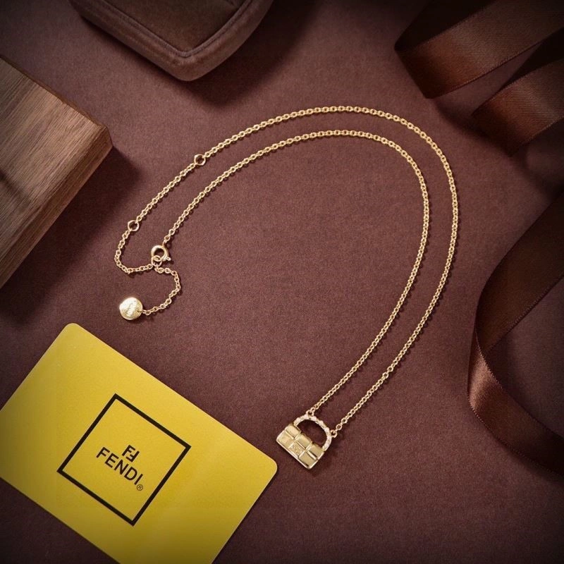 Soft Fendi Necklaces 208764