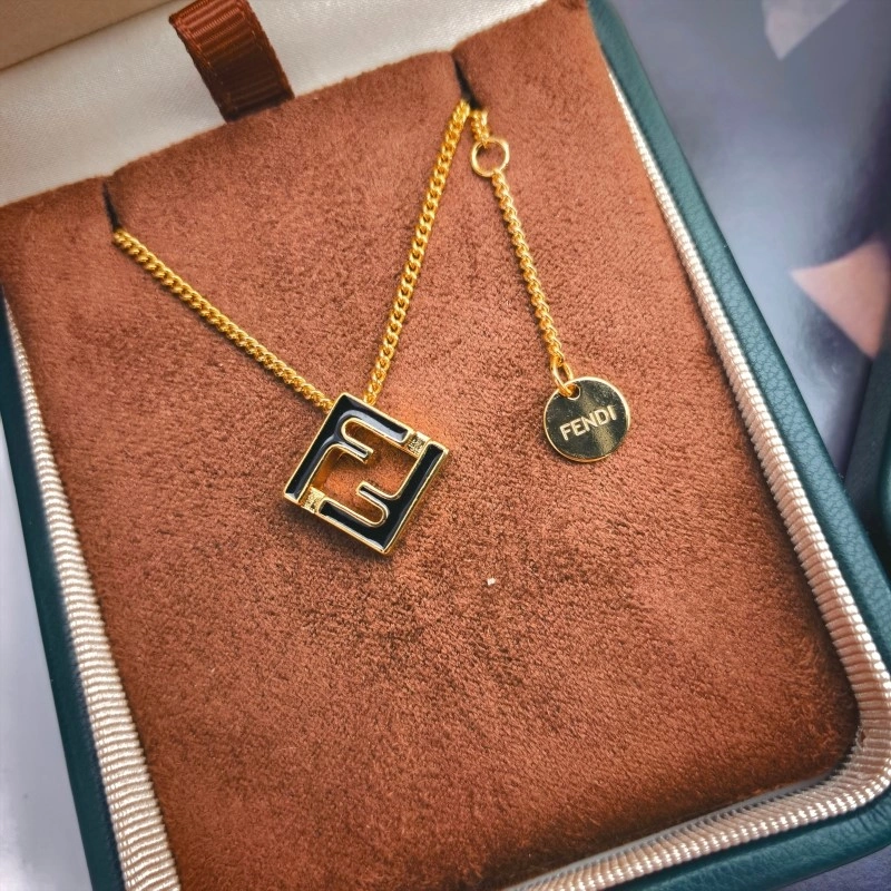 TravelReady Fendi Necklaces 208058