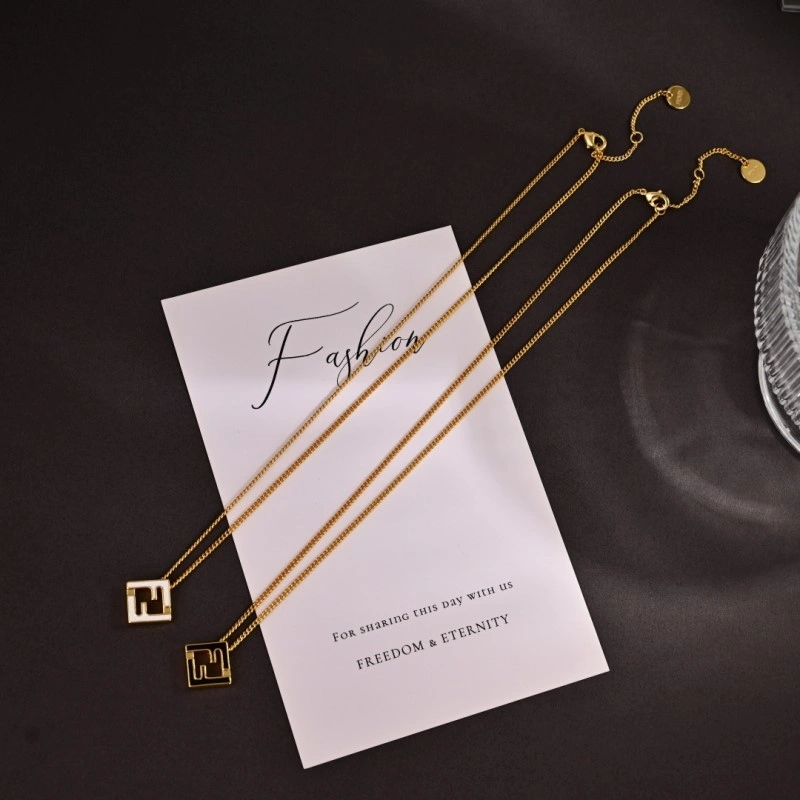 Fendi Necklaces Snug 208050