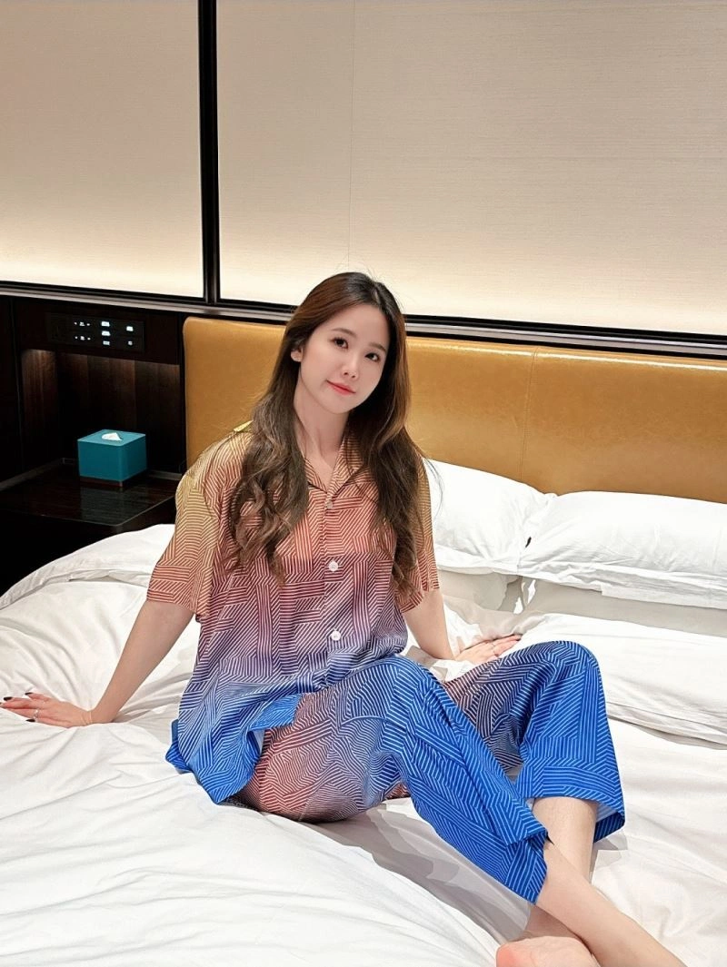 Fendi Nightwear Bold 269059