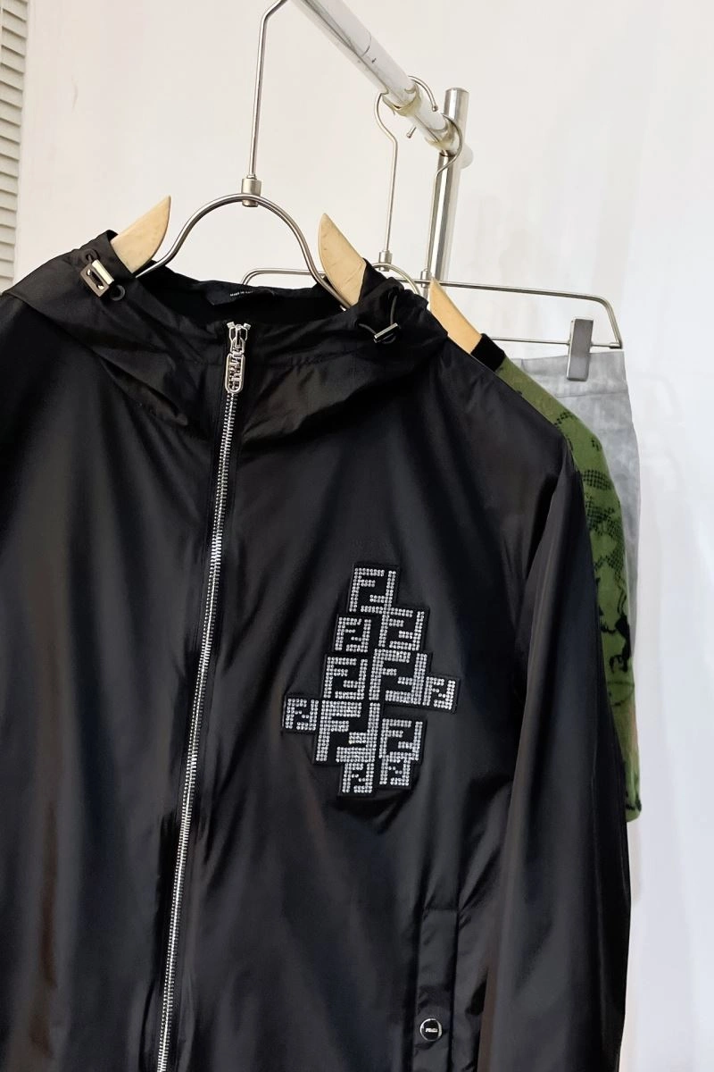 Timeless Fendi Outwear 123329