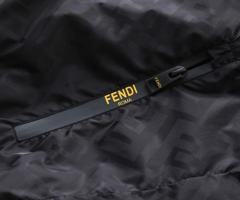 Fendi Outwear FlexibleFit 123325