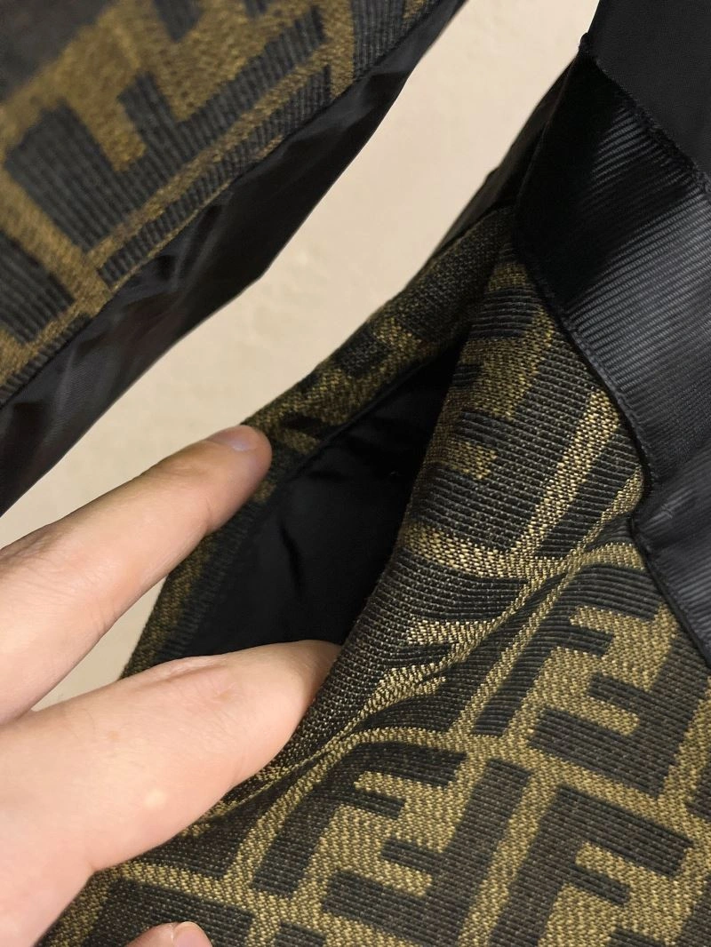 Snug Fendi Outwear 122954