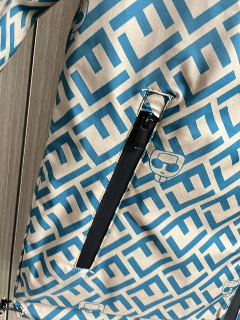 Functional Fendi Outwear 122946