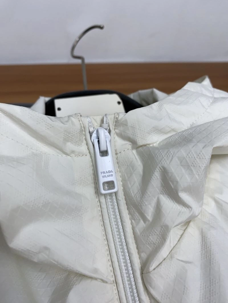 Durable Fendi Outwear 122708