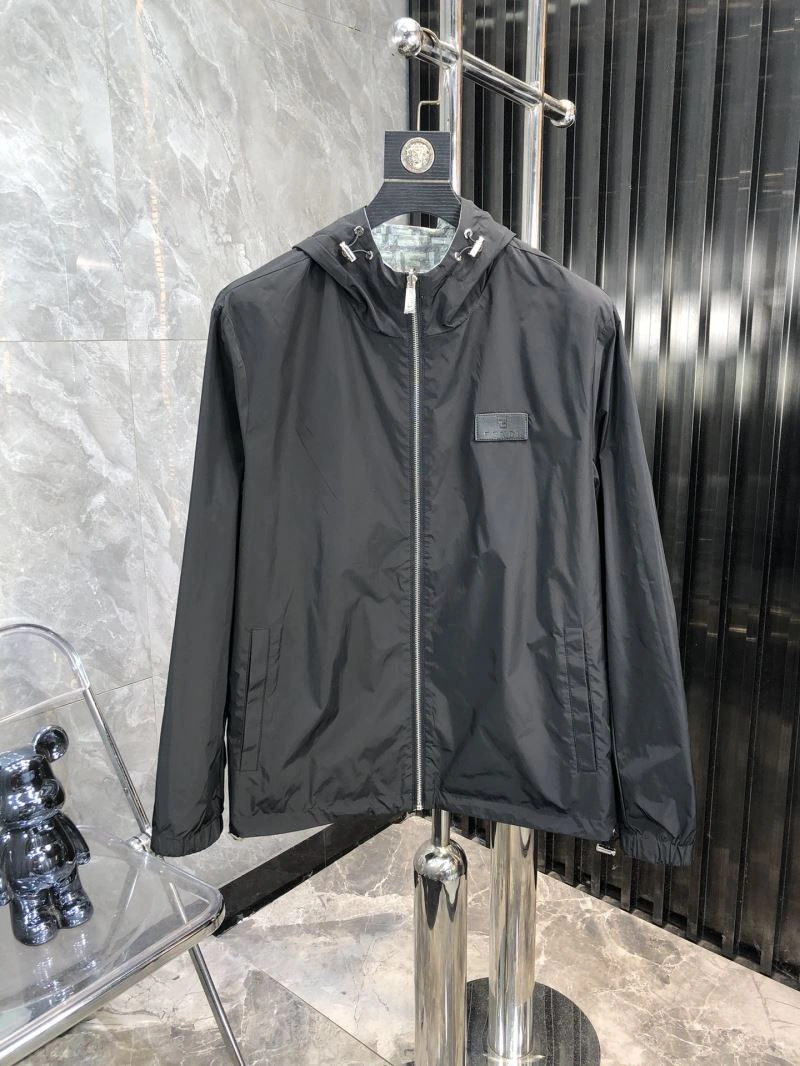 Durable Fendi Outwear 122678