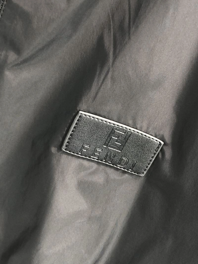 Durable Fendi Outwear 122678