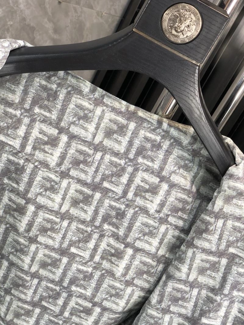Durable Fendi Outwear 122678