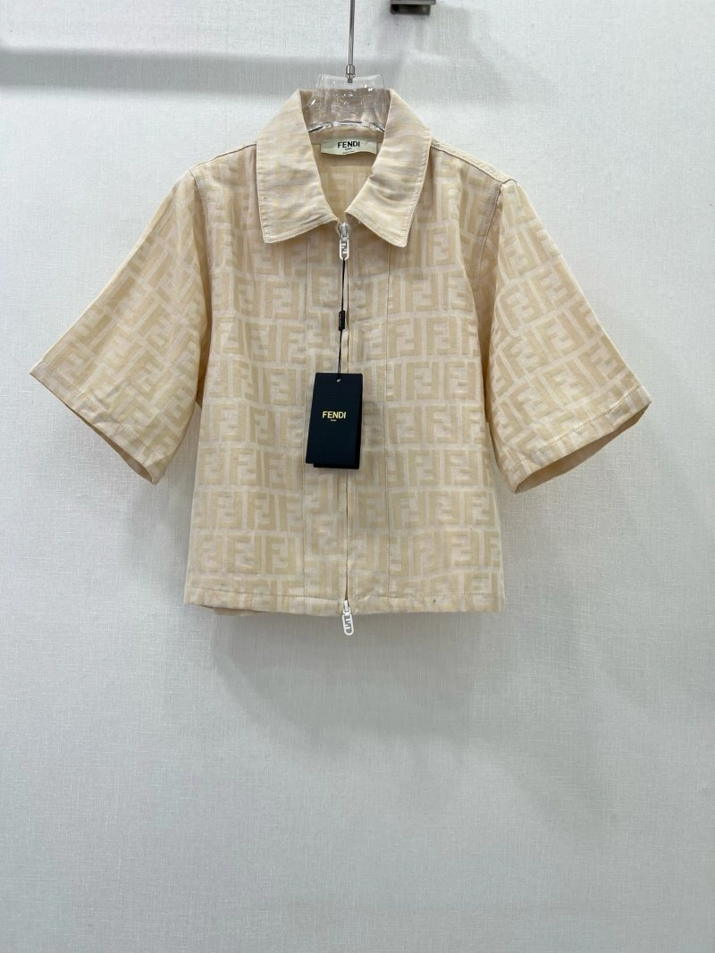 Fendi Outwear Snug 120596