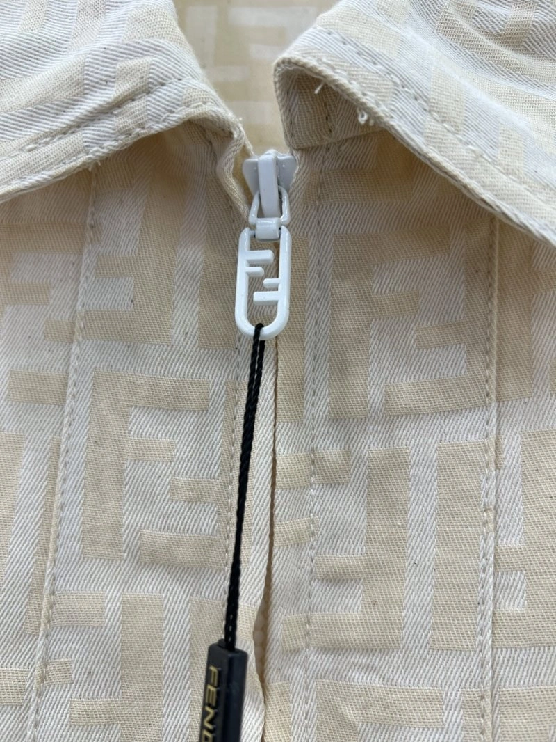 Fendi Outwear Snug 120596