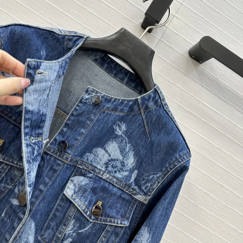 Fendi Outwear Premium 120778