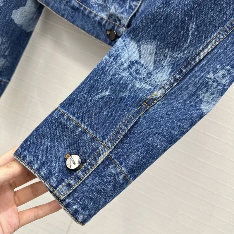 Fendi Outwear Premium 120778