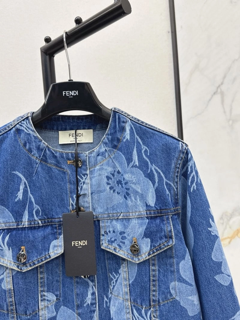 Lightweight Fendi Outwear 120441
