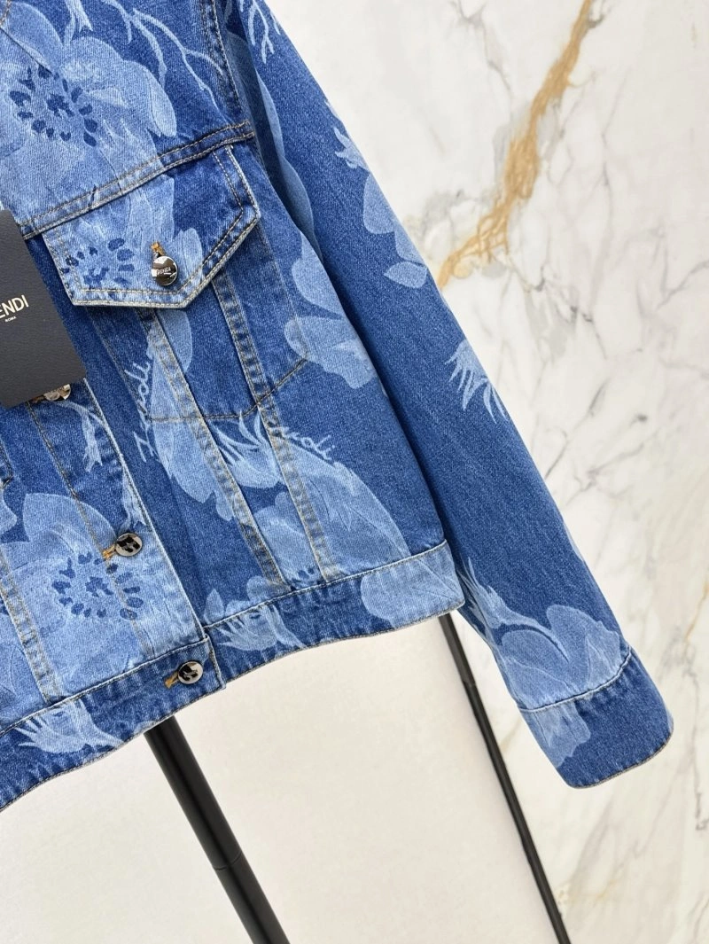 Lightweight Fendi Outwear 120441