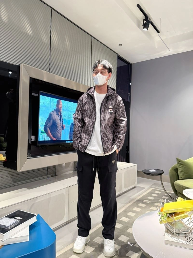 Contemporary Fendi Outwear 121776