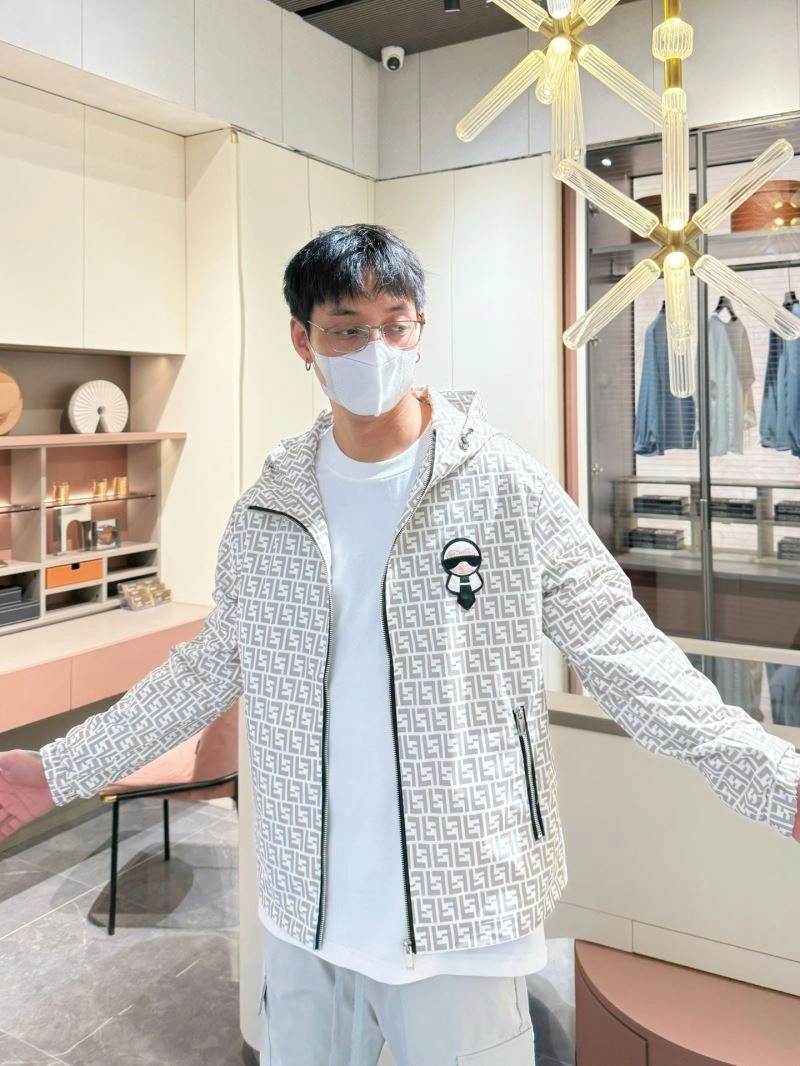 Sustainable Fendi Outwear 121561