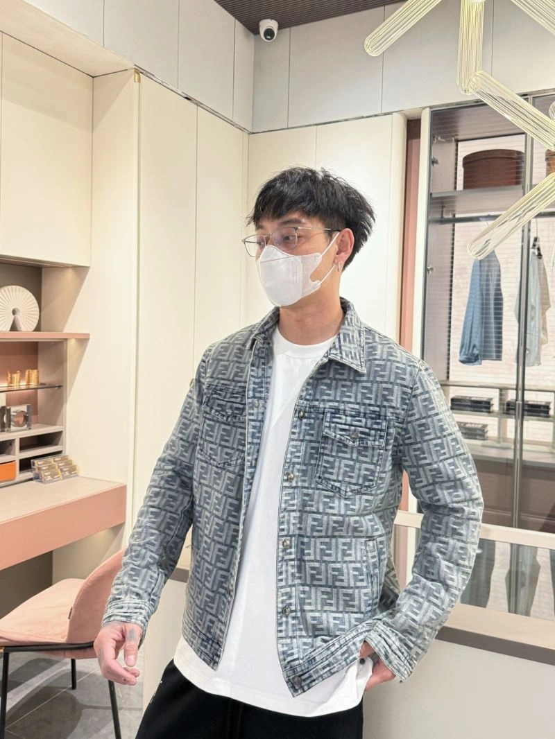 Fendi Outwear EasyMatch 121557
