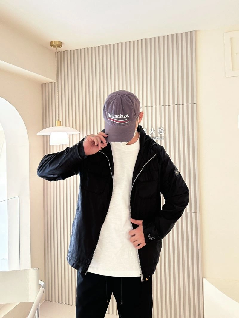 Fendi Outwear Affordable 121550