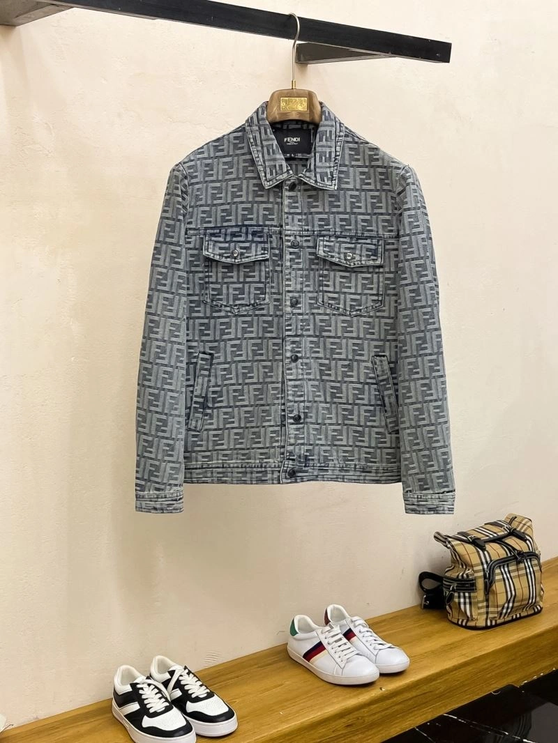 Fendi Outwear Snug 121539
