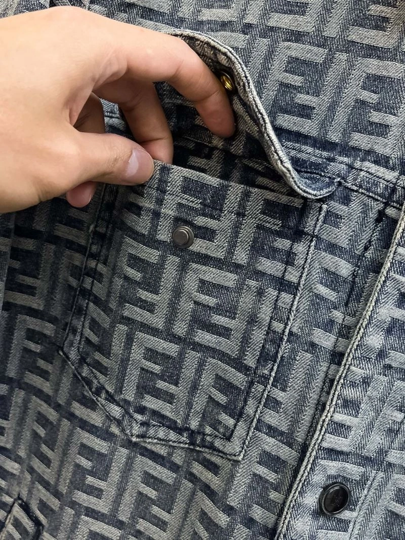 Fendi Outwear Snug 121539