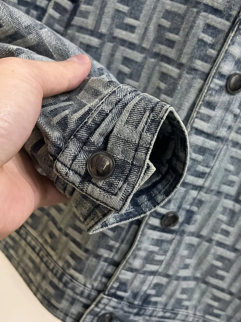 Fendi Outwear Snug 121539