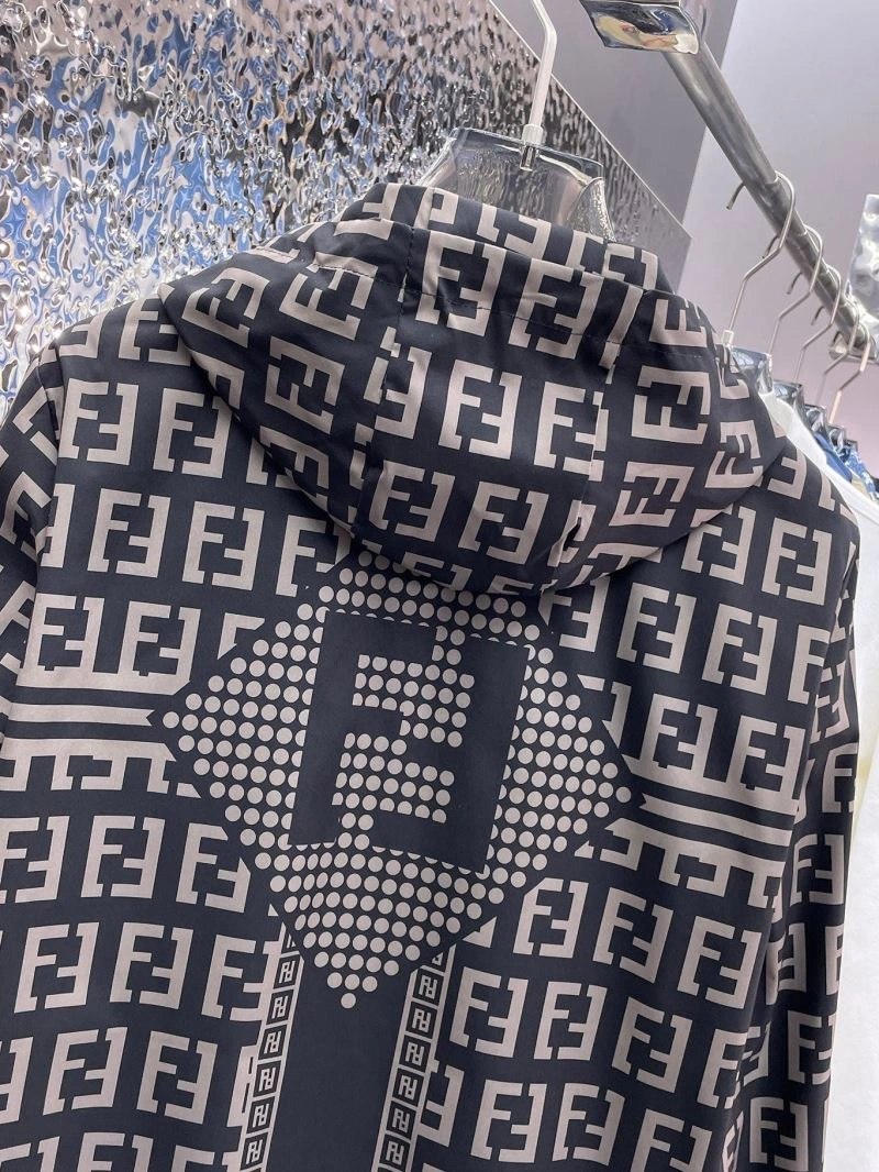 Fendi Outwear Trendsetting 121555