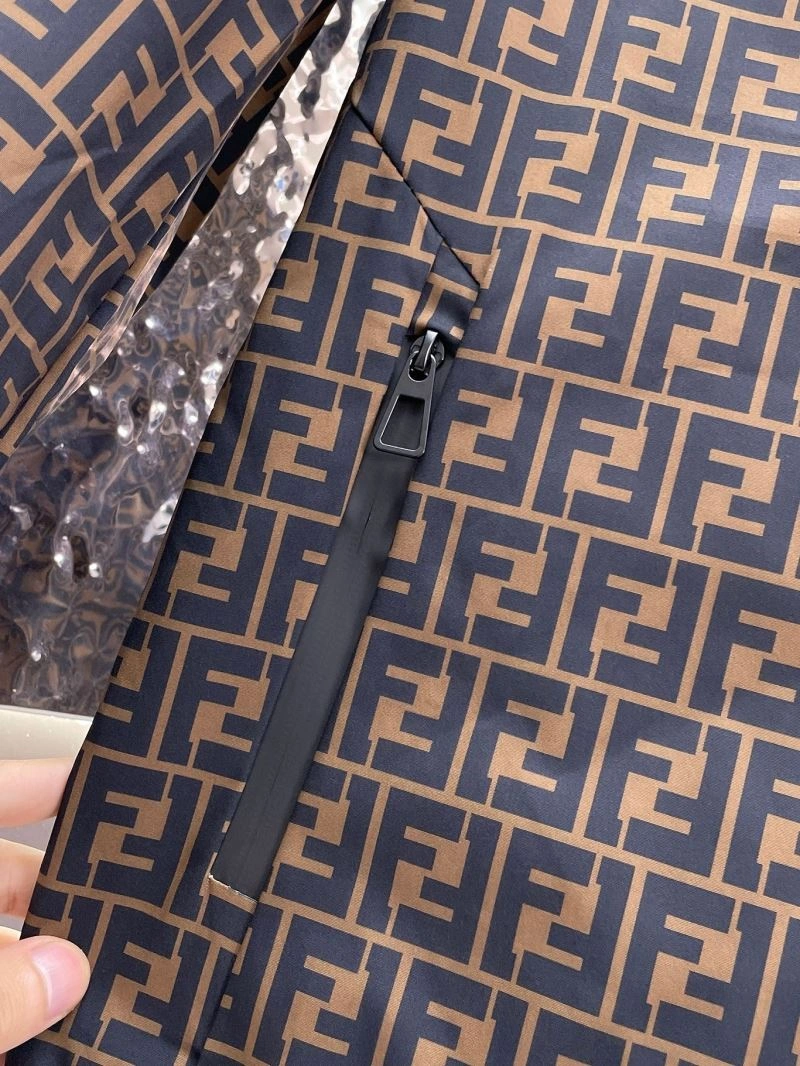 MultiPurpose Fendi Outwear 121537