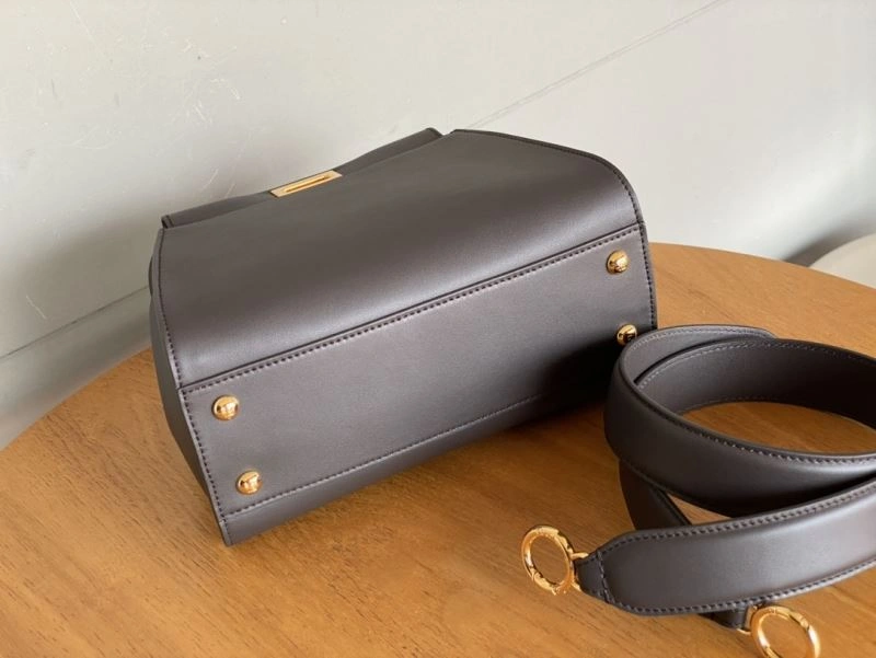 Sleek Fendi Peekaboo Bags 72922
