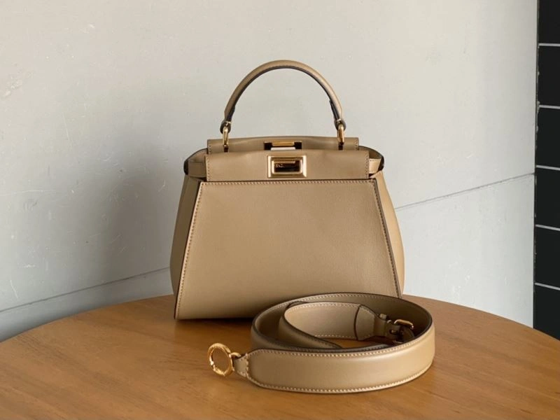 Fendi Peekaboo Bags ZipUp 72918