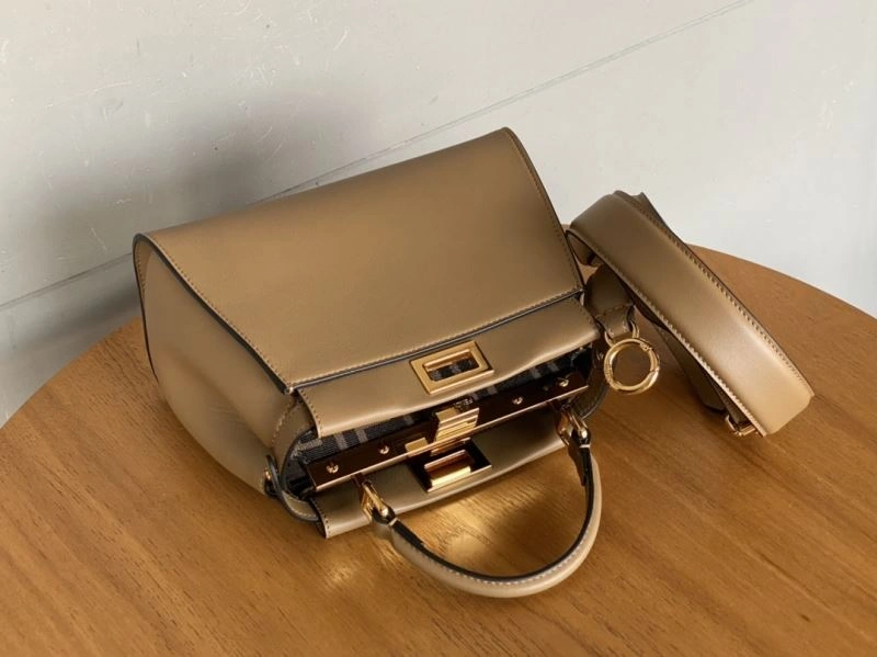 Fendi Peekaboo Bags ZipUp 72918