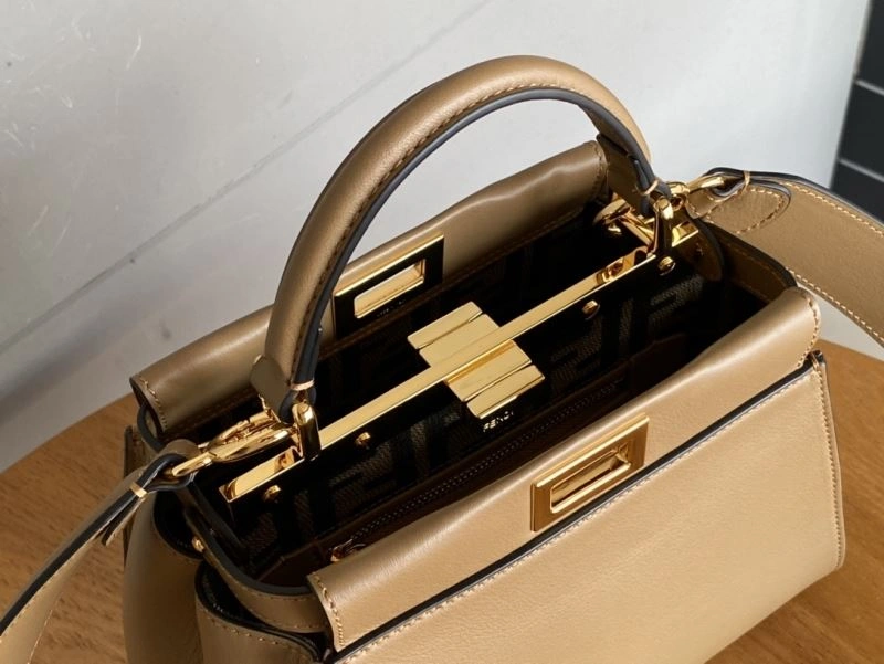 Fendi Peekaboo Bags ZipUp 72918