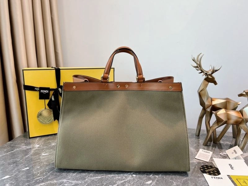 TechFriendly Fendi Peekaboo Bags 72912